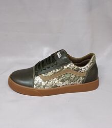 Кеди Нат. шкіра 43 р