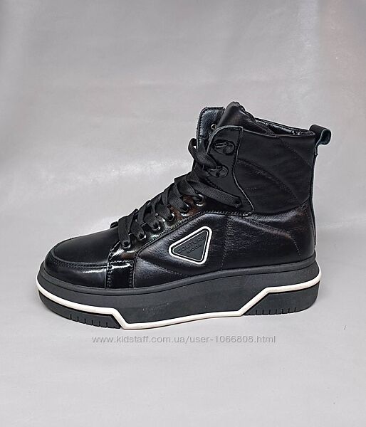 Демісезонні черевики 37 р Шкіра