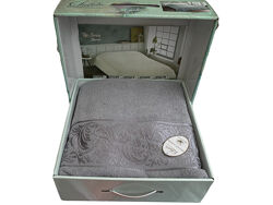 #2: Luisa Fume