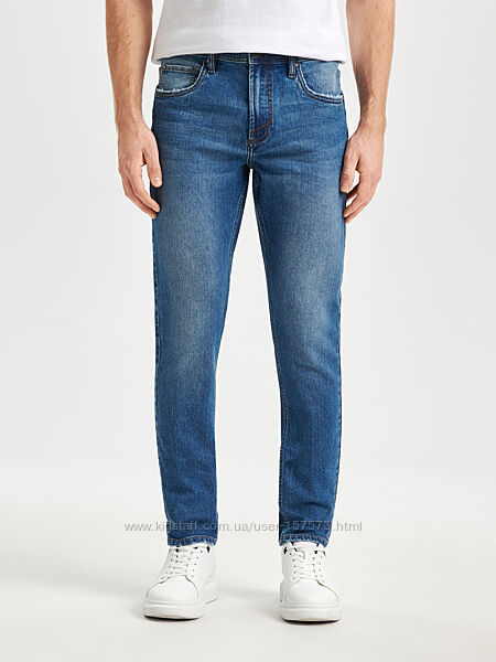 Чоловічі однотонні джинси slim Sinsay з потертостями 15740