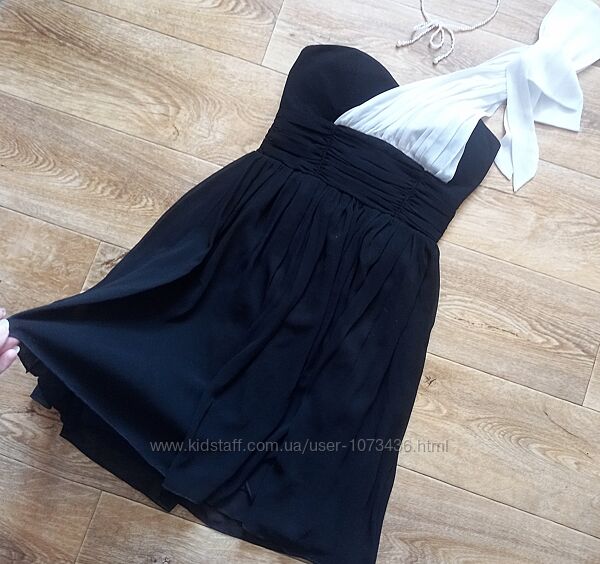 Вечірня міні сукня чорного кольору