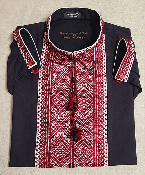 Чоловіча вишиванка ручної роботи на домотканому полотні Малікорнова