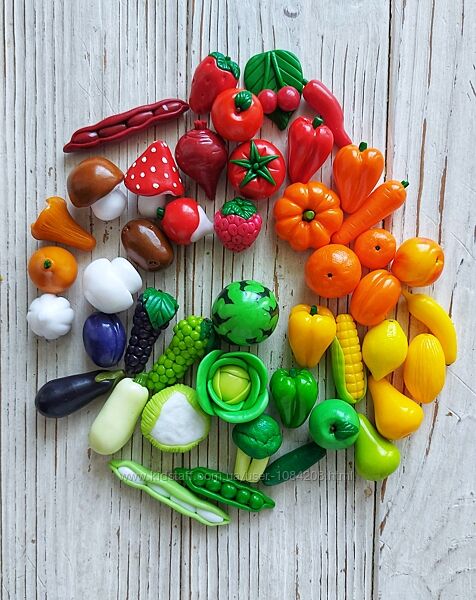 Набір мініатюрних овочів та фруктів міні