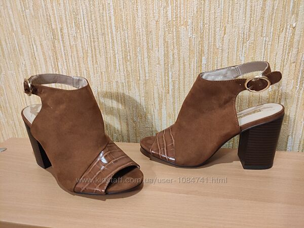 женские босоножки на высоком широком каблуке р.39/ 25,5см