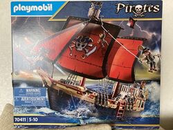 Playmobil 70411 Величезний піратський корабель. Бестселер 