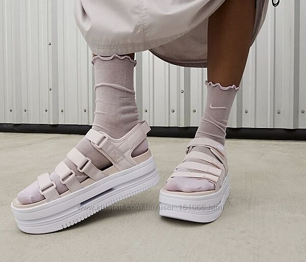 Сандалі жіночі Nike ICON CLASSIC SANDAL босоніжки
