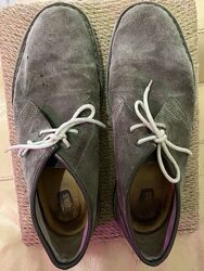 Мужские зелёные замшевые туфли clarks