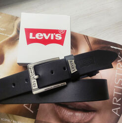 Чоловічий шкіряний ремінь Levis у фірмовій коробці