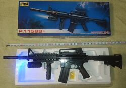 Іграшковий Автомат Гвинтівка Cyma P.1158B M16 лазер, ліхтарик.