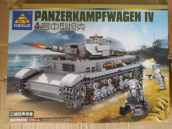 Конструктор 82045 Німецький танк Panzerkampfwagen IV зі світлом 576 деталей