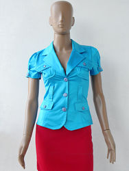  Стильна яскраво-блакитна блуза з коротким рукавом 42 розмір 36 євророзмір