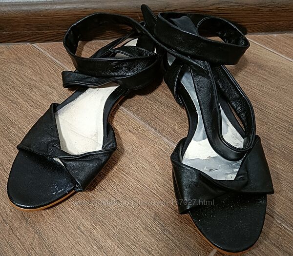 Шкіряні босоніжки 