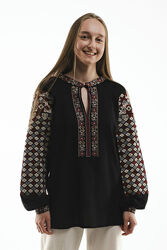 Вишиванка жіноча чорна