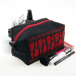 Вишита косметичка 960