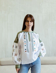 Жіноча вишита сорочка 432