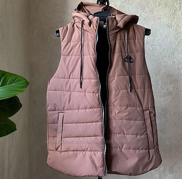 Жилетка женская новая отличное качество в наличии.