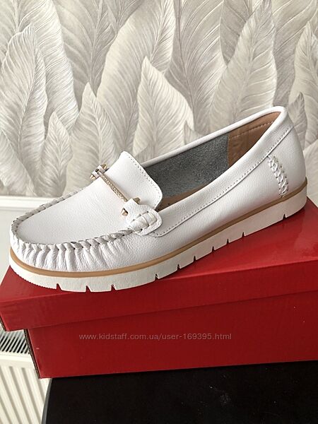 Мокасины женские натуральная кожа белые в наличии.