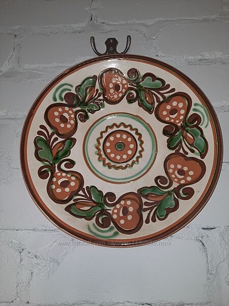 Глиняна тарілка на стінку, Васильківська  майоліка