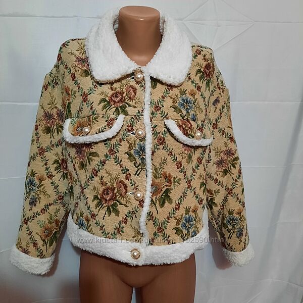 Коротка куртка, розмір S/M