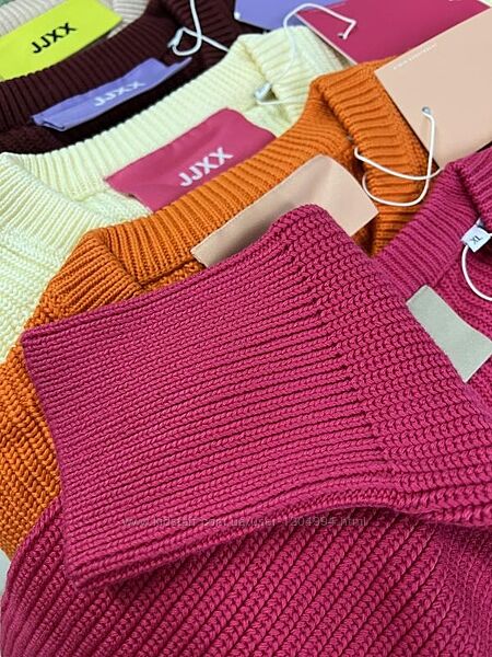 Натуральний теплий вязаний светер 100 котон jjxx