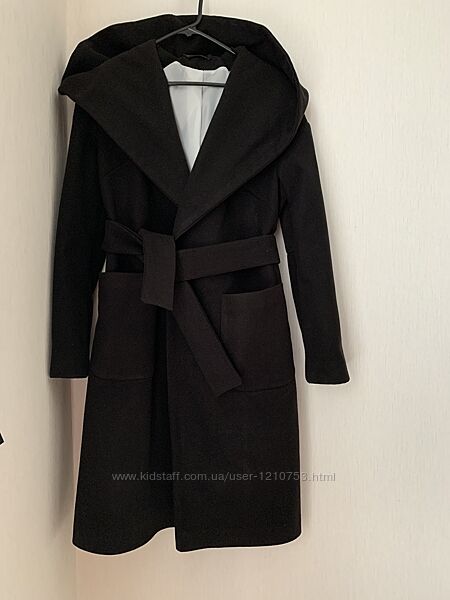 Пальто черное кашемир с капюшоном новое