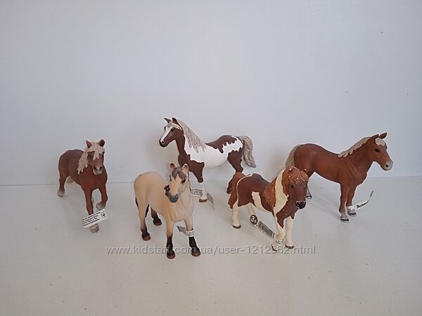 Фигурка лошадь, конь, кобыла, жеребец  Schleich
