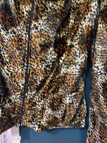 Курточка леопардова