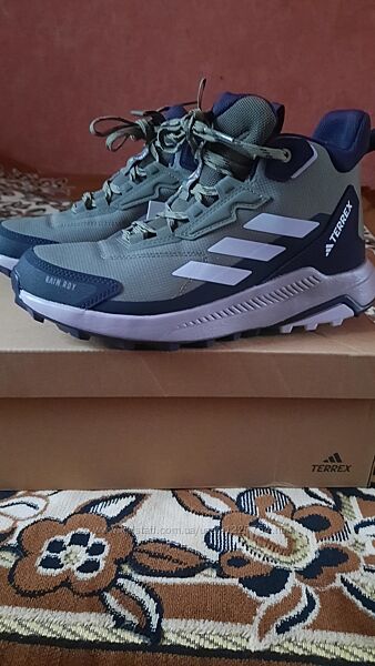 Adidas terrex 7 us