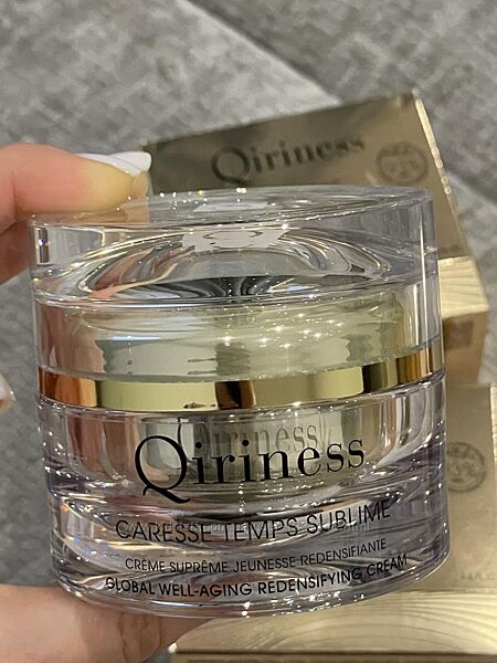 Qiriness Caresse Temps Sublime Global Well-Aging Redensifying Cream Light 