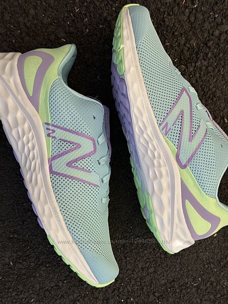Бігові кросівки New Balance Arishi. Оригінал.