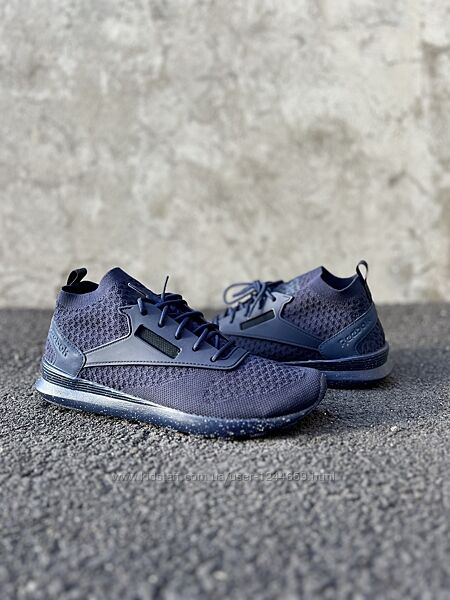 Бігові кросівки Reebok Zoku Runner. Оригінал.
