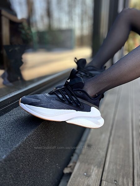 Бігові кросівки Adidas Alphaboost. Оригінал.
