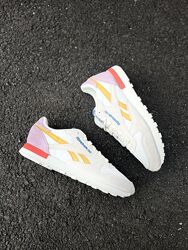 Класичні кросівки Reebok. Оригінал.