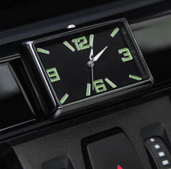 Стильные часы для салона автомобиля Черный циферблат