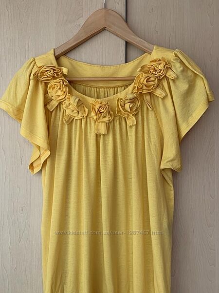 Жёлтая блуза с розами свободного фасона