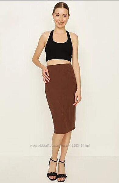 Трикотажная демисезонная коричневая прямая юбка миди с разрезом bm
