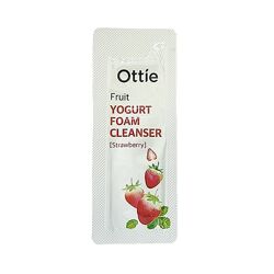Очищающая пенка для умывания с клубничным йогуртом Ottie Fruits Yogurt Foam
