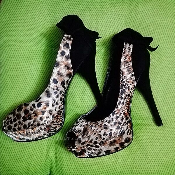 Туфли женские на высоком каблуке леопардовые