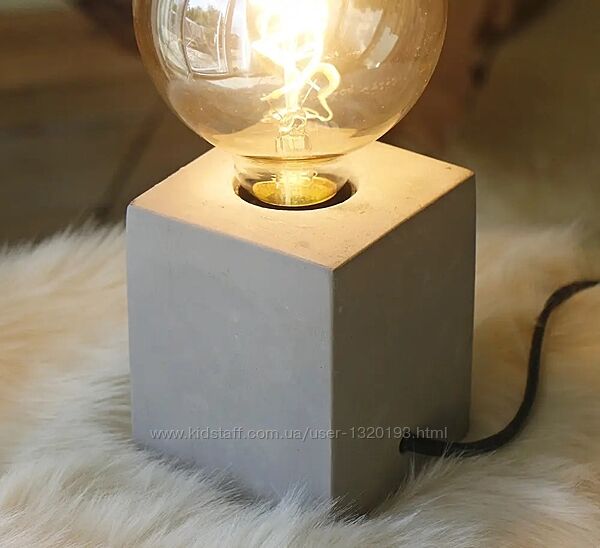 Настільна лампа нічник Тесла сірий бетон h10см комплект світильник та ла