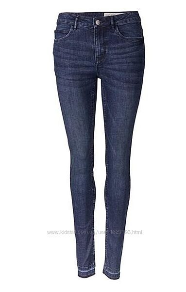 Шикарные джинсы skinny fit esmara германия, р. 36 евро