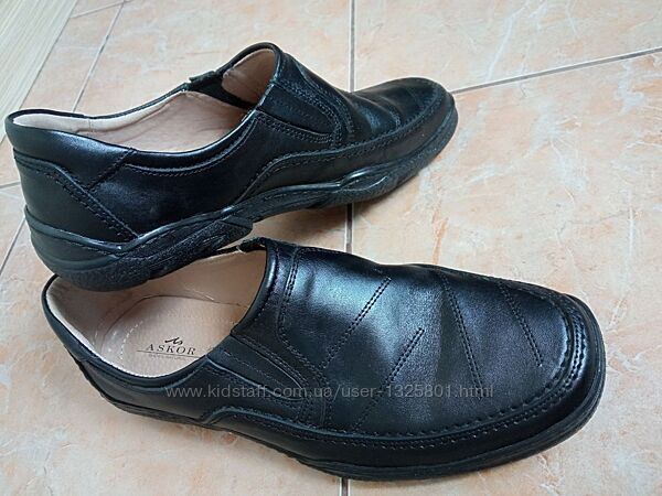 Мужские туфли чёрного цвета