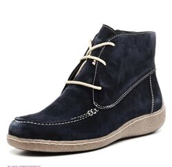 Обалденные замшевые демисезонные ботинки 26 см