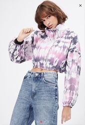 Вітровка коротка літня вільного крою бренду Bershka