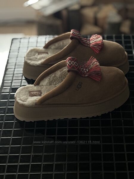 UGG Tazzle колір каштан 