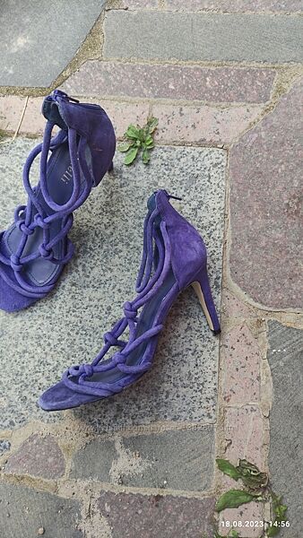 Босоніжки 38 39 розмір 