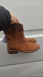 Боти 35 розмір 