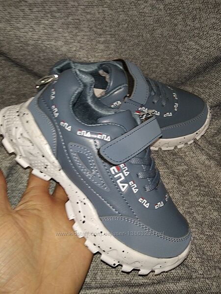 Новинка Невесомые универсальные кроссы р 33 34