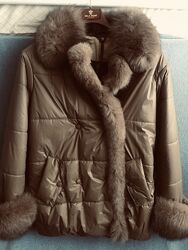 Шикарная зимняя куртка от Mila Nova по цене СП, 42 размер.