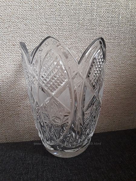 Шикарная хрустальная ваза