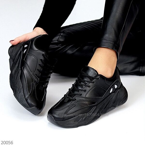 Чорні кросівки Camellia еко-шкіра 36,37р код 20056